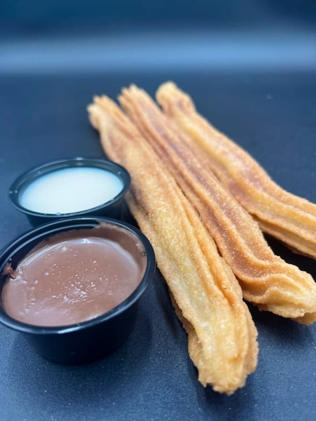 2 Churros.